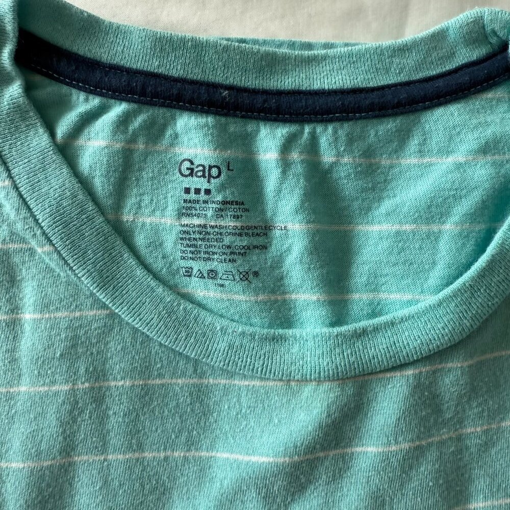 Gap Stripe Tee - Picture 2 of 3